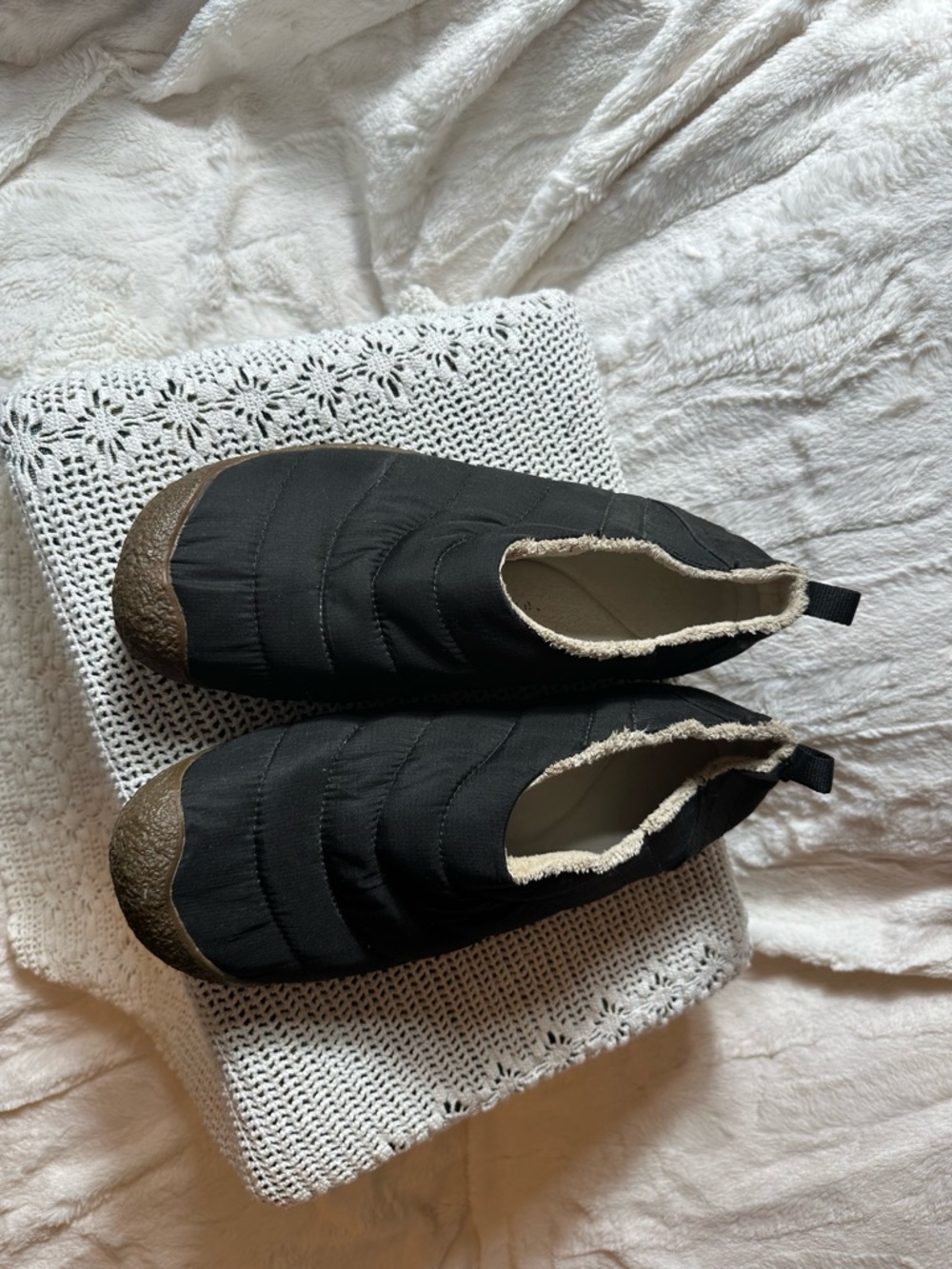 KEEN Men's Black Fabric Slip-On Slippers Pull Tab US 12 UK 11 EU 46